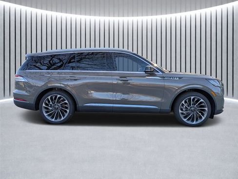 New 2025 Lincoln Aviator Reserve w/ Equipment Group 201A image 2