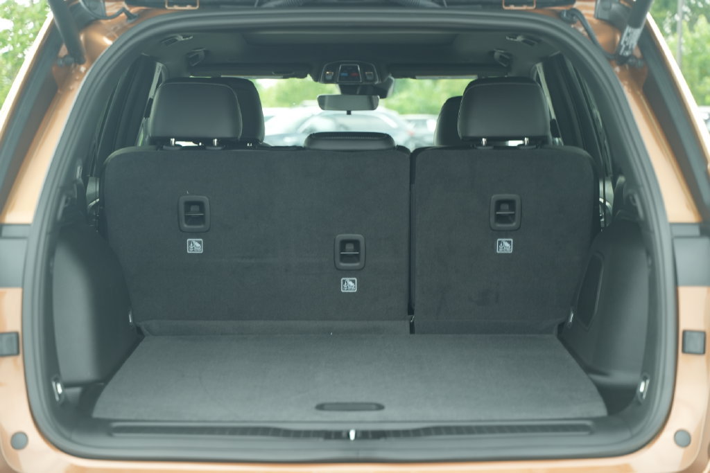 New 2026 Jeep Grand Cherokee Limited w/ MOPAR Finishing Package AWD/4WD image 18