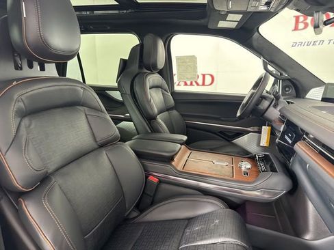 New 2025 Lincoln Navigator Black Label image 20