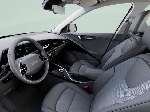 New 2025 Kia Niro EX w/ EX Cold Weather Package image 17