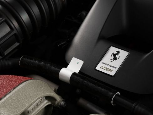 Used 2025 Ferrari Purosangue AWD/4WD image 26