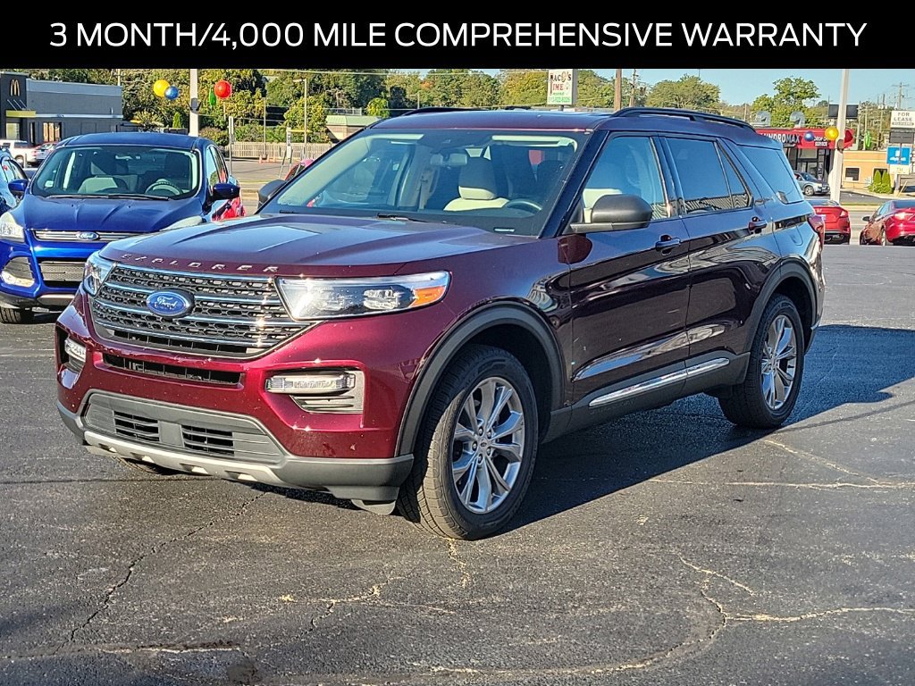 Certified 2022 Ford Explorer XLT w/ Equipment Group 202A AWD/4WD image 3