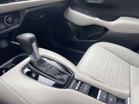 Certified 2023 Honda HR-V LX image 27