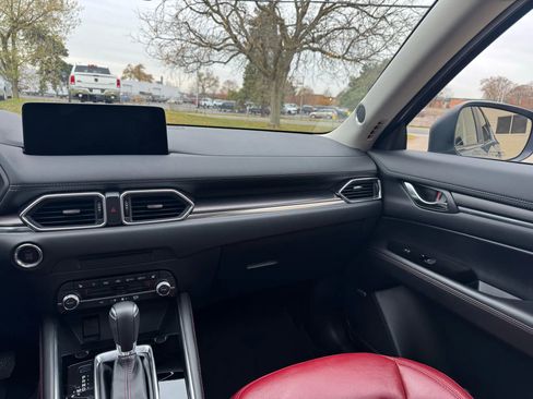 Used 2025 MAZDA CX-5 Carbon Edition image 17