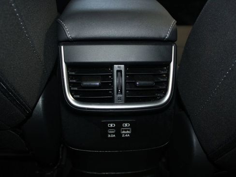 Used 2024 Subaru Outback Premium image 20