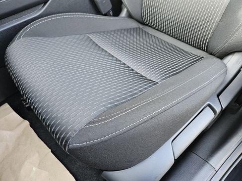 New 2026 Mitsubishi Outlander ES image 8