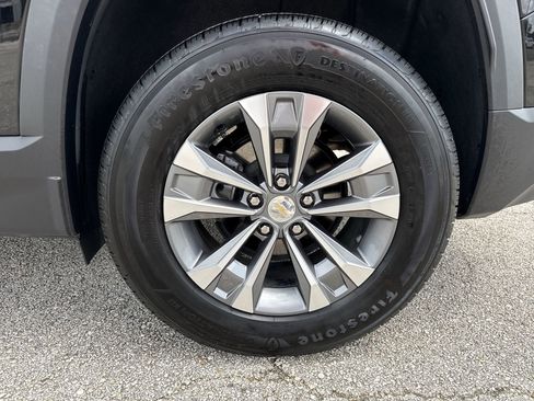 Used 2026 Chevrolet Equinox LT FWD image 18