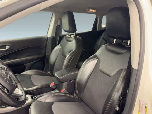 Used 2018 Jeep Compass Latitude w/ Cold Weather Group image 22