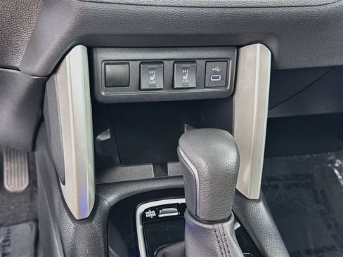 Used 2025 Toyota Corolla Cross AWD Hybrid image 22