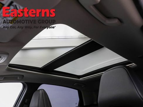 Used 2024 Nissan Ariya FWD image 36