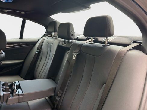 Used 2018 BMW 530e xDrive AWD/4WD image 14