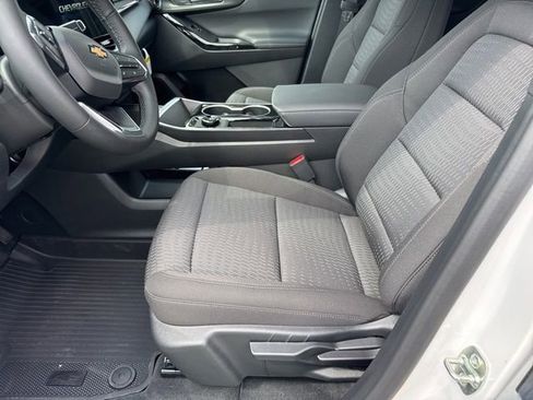 New 2026 Chevrolet Equinox LT FWD image 8