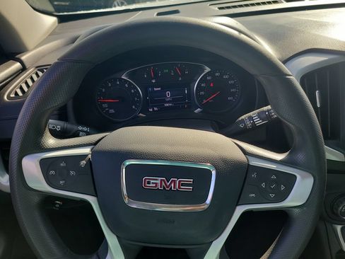 Used 2023 GMC Terrain SLE FWD image 29