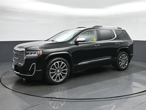 Used 2021 GMC Acadia Denali w/ Denali Ultimate Package AWD/4WD image 3