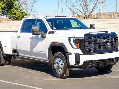New 2026 GMC Sierra 3500 Denali Ultimate image 6