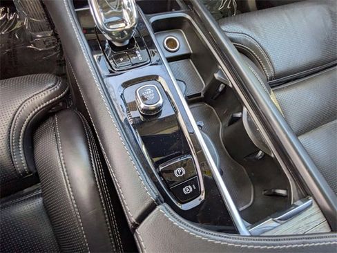 Used 2023 Volvo XC90 T8 Ultimate w/ Protection Package image 21