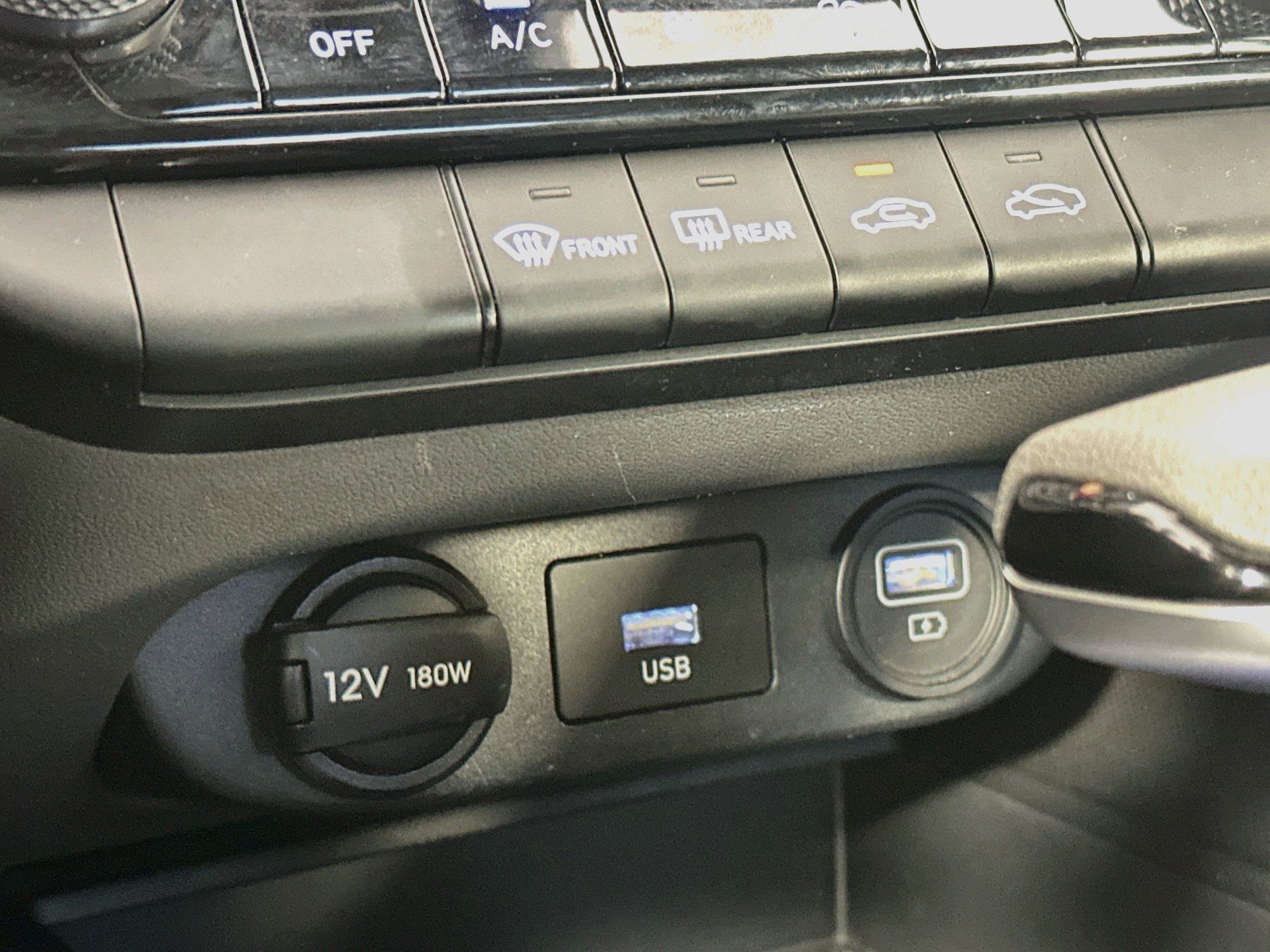Used 2023 Hyundai Elantra SEL w/ Cargo Package FWD image 25
