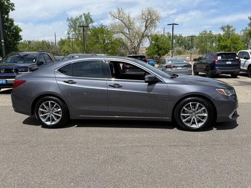 Used 2018 Acura TLX w/ Technology Package FWD image 3