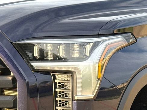Used 2024 Toyota Tundra Limited AWD/4WD image 4
