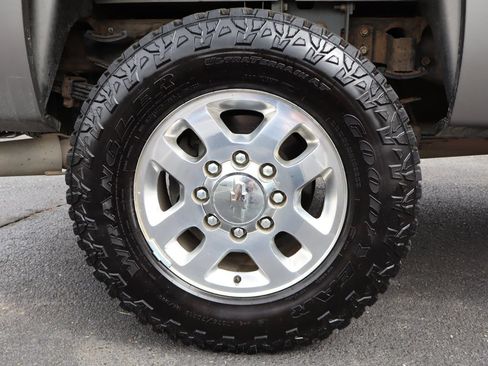 Used 2014 Chevrolet Silverado 3500 LT w/ Interior Plus Package AWD/4WD image 42
