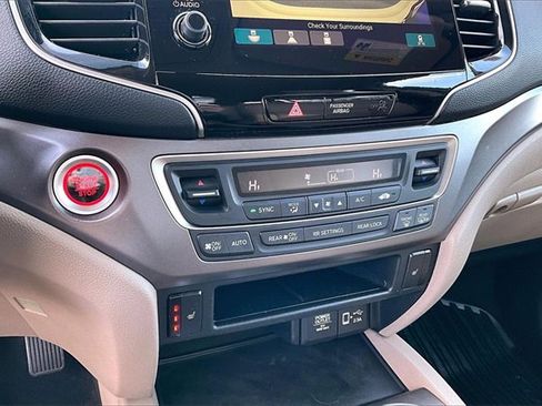 Used 2021 Honda Pilot EX image 15