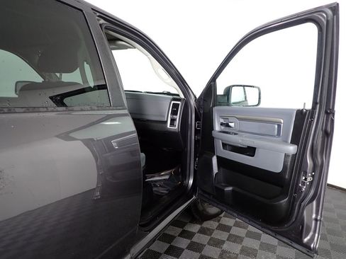 Used 2019 RAM 1500 Classic Warlock AWD/4WD image 41