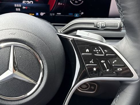 New 2026 Mercedes-Benz GLS 450 4MATIC image 28