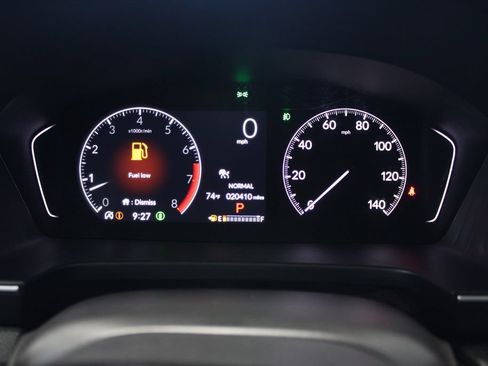 Used 2025 Honda Pilot Touring image 23