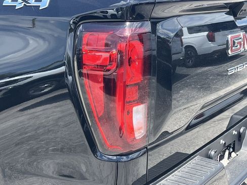New 2026 GMC Sierra 1500 Elevation w/ Elevation Select Package AWD/4WD image 11