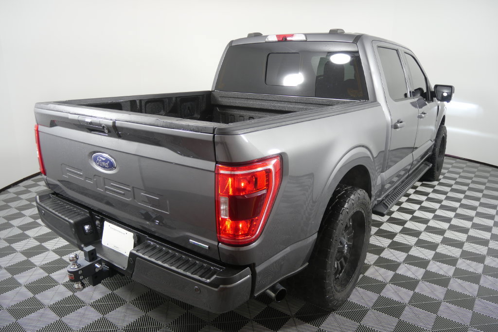 Used 2021 Ford F150 XLT w/ Equipment Group 302A High RWD image 5