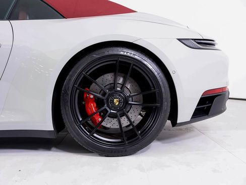 Certified 2022 Porsche 911 Carrera GTS image 24