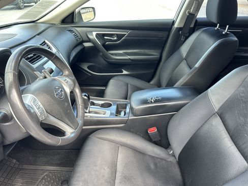 Used 2018 Nissan Altima 2.5 SR image 15