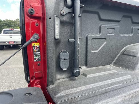 Used 2022 GMC Sierra 2500 Denali AWD/4WD image 25
