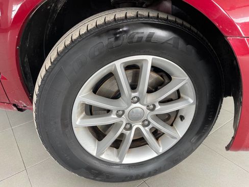 Used 2016 Dodge Grand Caravan SXT image 11