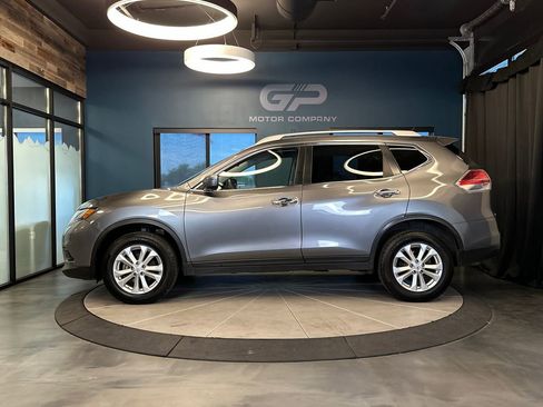 Used 2016 Nissan Rogue SV AWD/4WD image 6