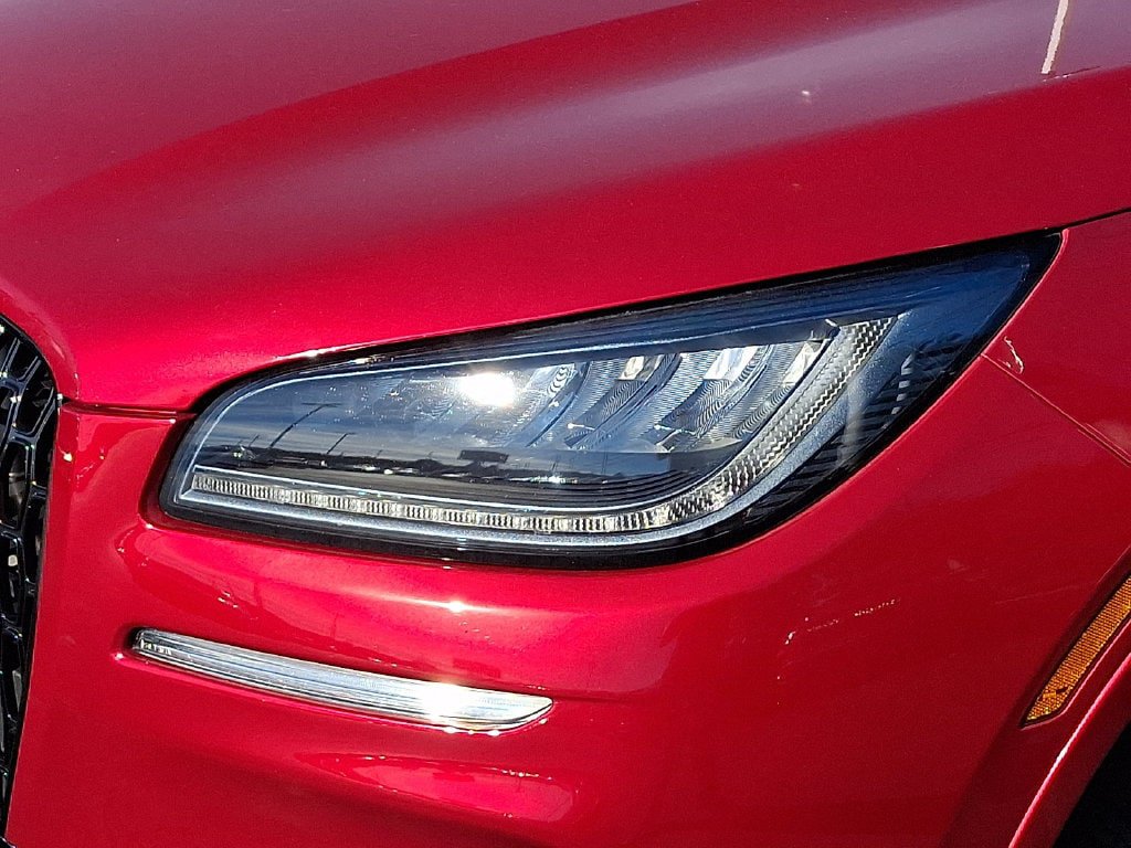 Certified 2023 Lincoln Corsair AWD w/ Equipment Group 101A image 9