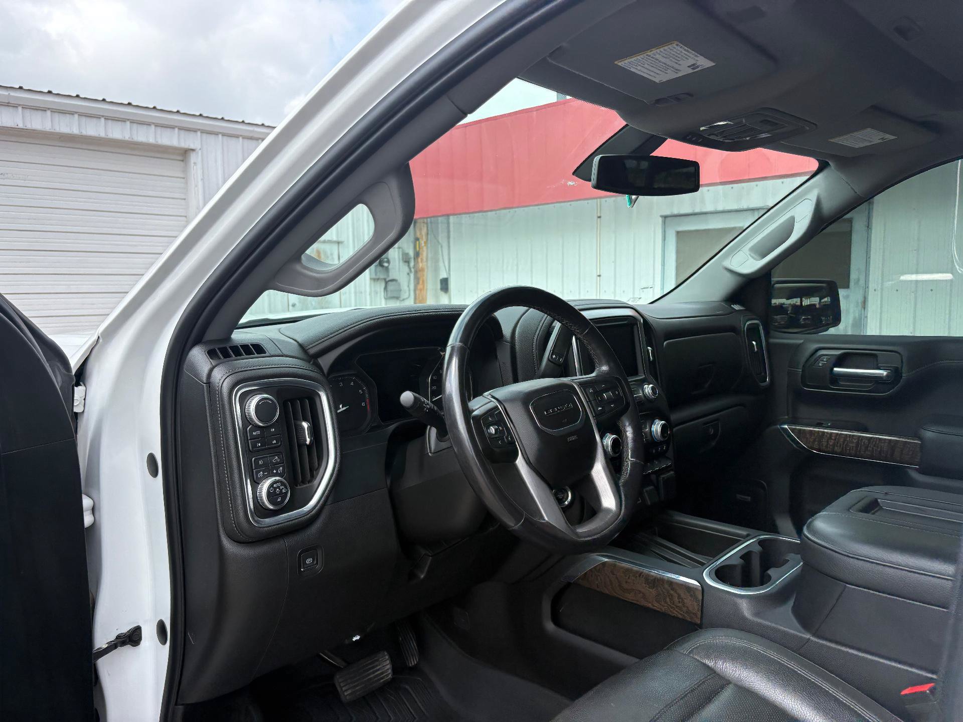 Used 2019 GMC Sierra 1500 Denali AWD/4WD image 19
