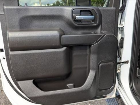 Used 2023 GMC Sierra 2500 Pro w/ Convenience Package image 16