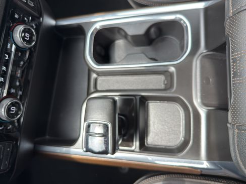 Certified 2024 Chevrolet Silverado 1500 High Country w/ Technology Package AWD/4WD image 22
