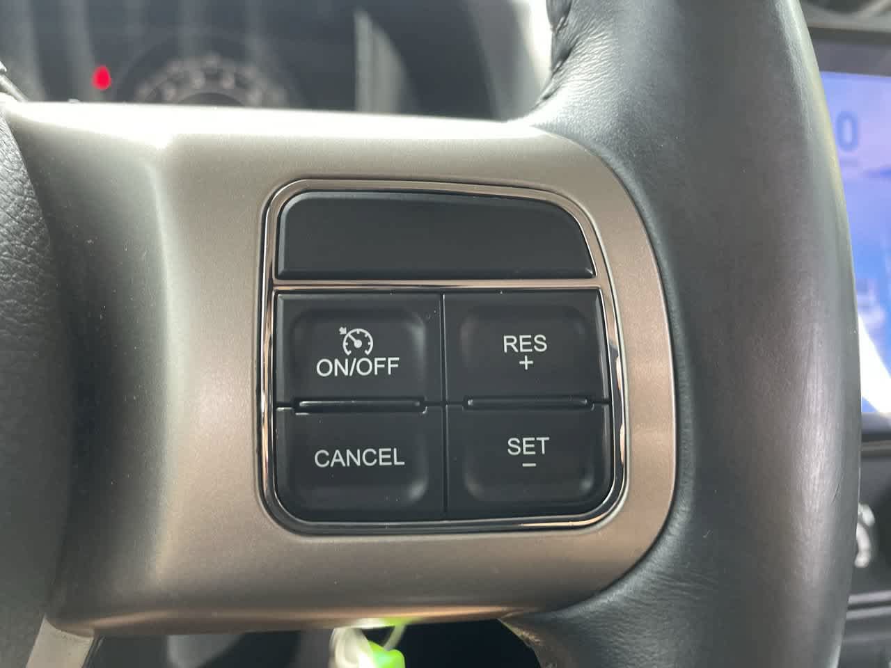Used 2014 Jeep Patriot Latitude w/ Freedom Edition Package FWD image 27