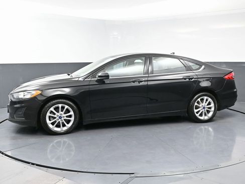 Used 2020 Ford Fusion SE image 6