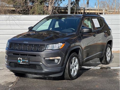 Used 2018 Jeep Compass Latitude w/ Popular Equipment Group image 6
