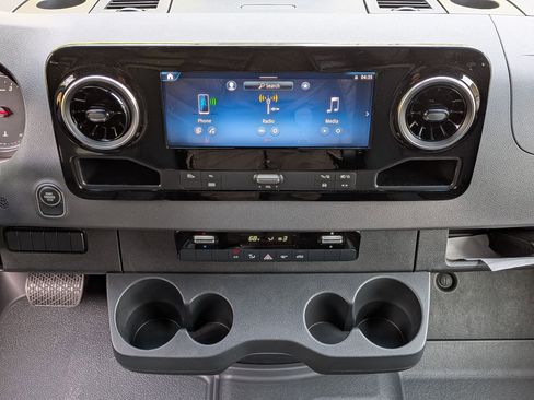 New 2025 Mercedes-Benz Sprinter 2500 image 24