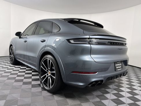 Certified 2026 Porsche Cayenne Coupe AWD/4WD image 3