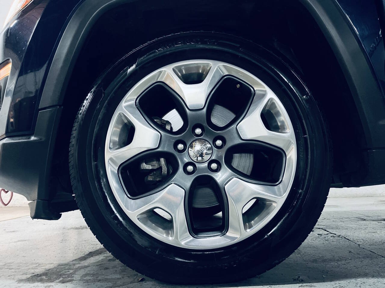 Used 2021 Jeep Compass Limited FWD image 14