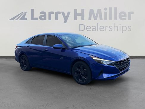 Certified 2023 Hyundai Elantra SEL FWD image 7