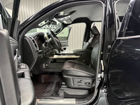 Used 2019 RAM 2500 Laramie w/ Night Edition AWD/4WD image 18