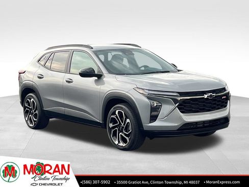 Certified 2024 Chevrolet Trax RS w/ Driver Confidence Package FWD image 8