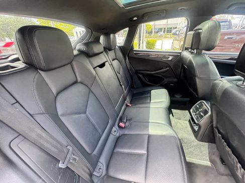 Used 2016 Porsche Macan S AWD/4WD image 30