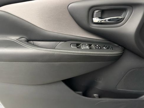 Used 2023 Nissan Murano SV w/ SV Midnight Edition Package FWD image 22
